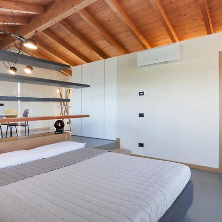 Residenza Vedovelli Aparthotel Torri Del Benaco Exteriör bild
