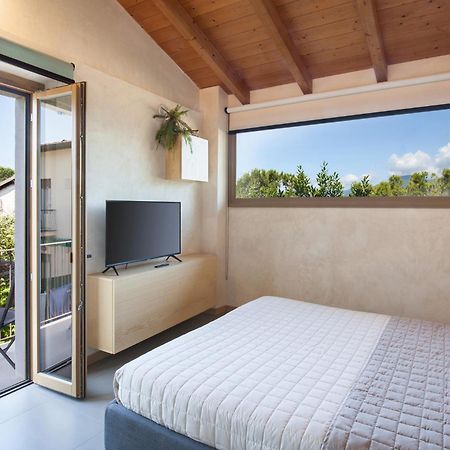 Residenza Vedovelli Aparthotel Torri Del Benaco Exteriör bild