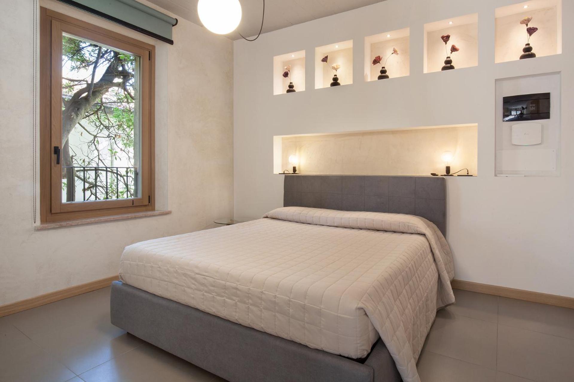 Residenza Vedovelli Aparthotel Torri Del Benaco Exteriör bild