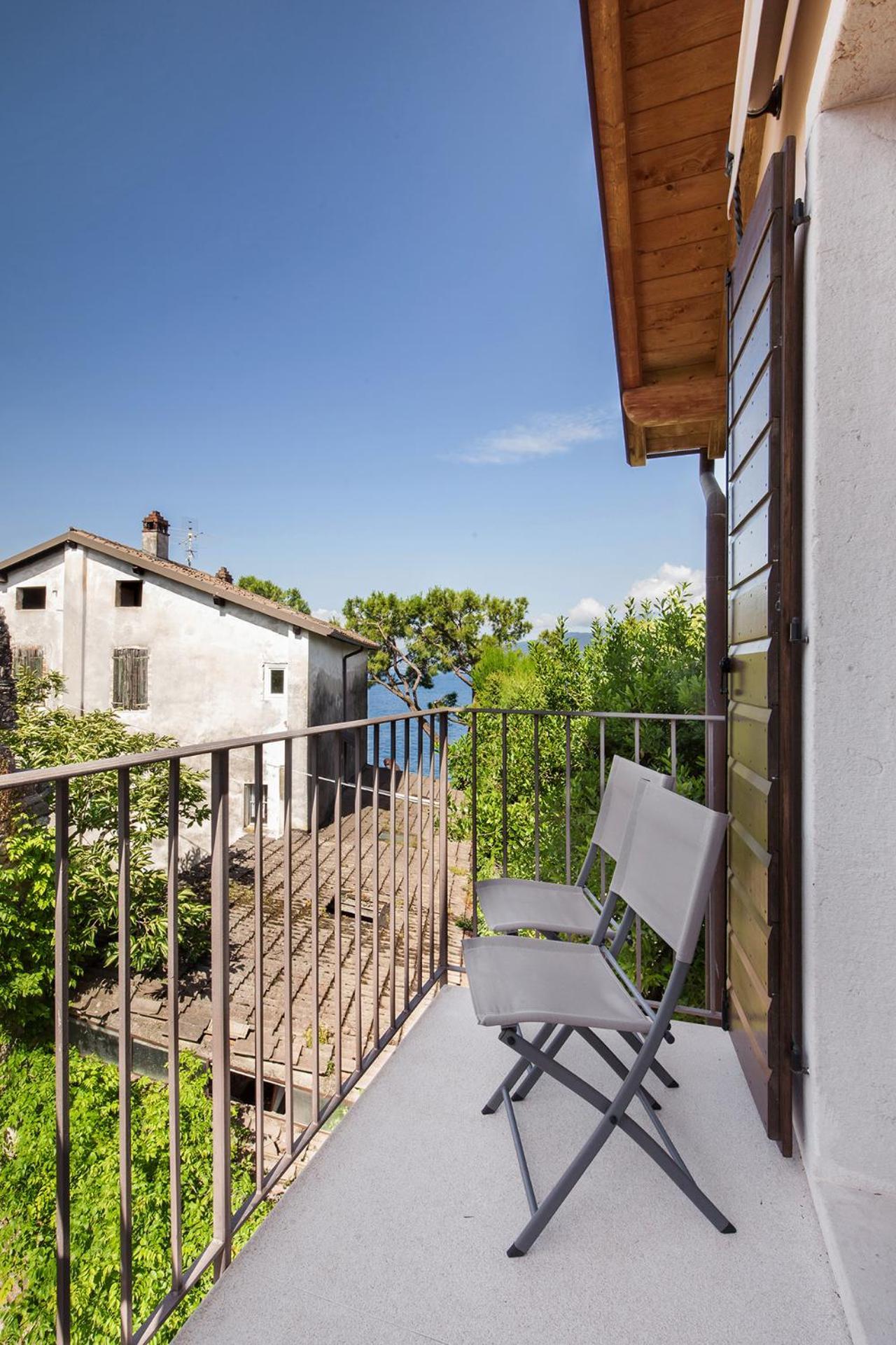 Residenza Vedovelli Aparthotel Torri Del Benaco Exteriör bild