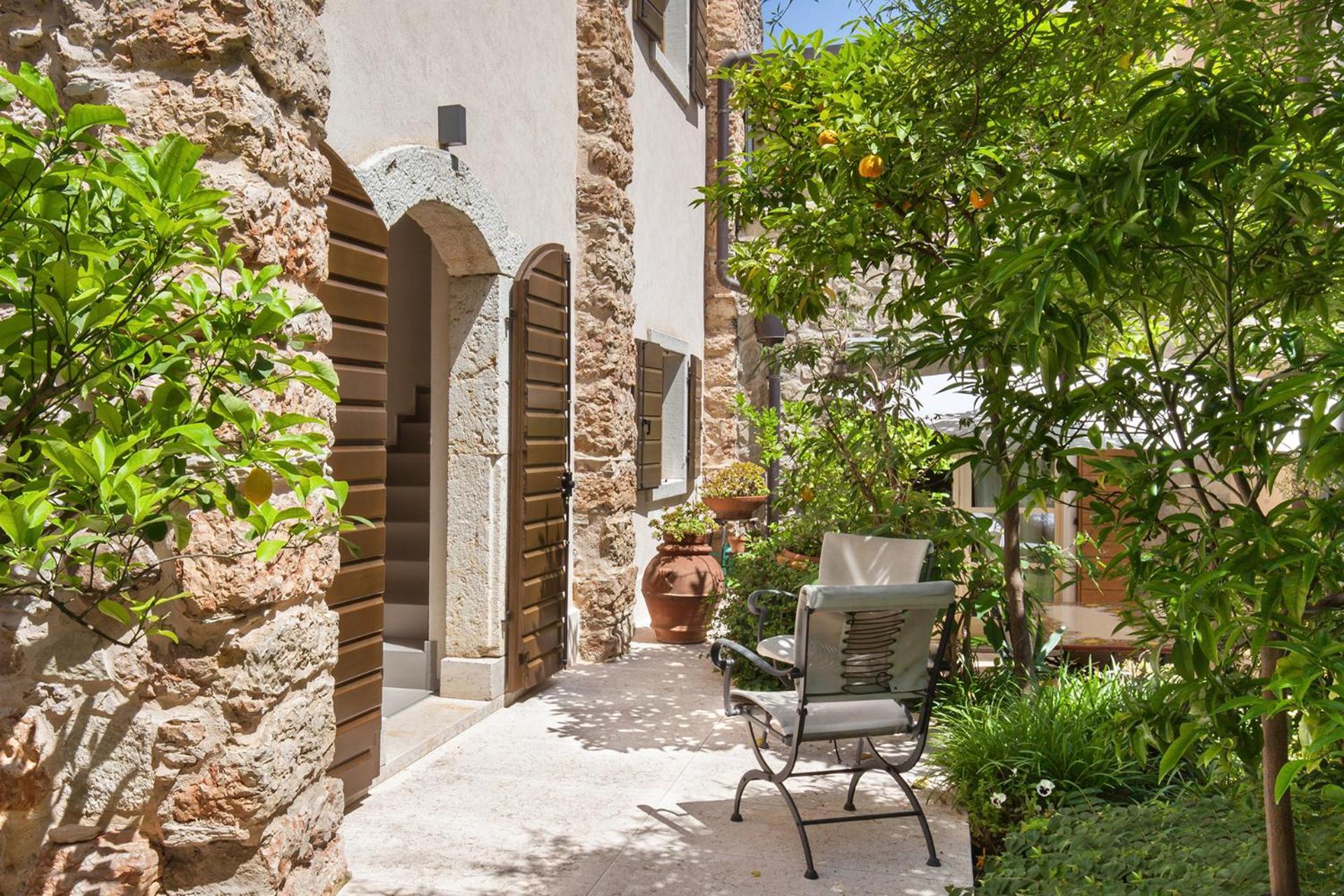 Residenza Vedovelli Aparthotel Torri Del Benaco Exteriör bild